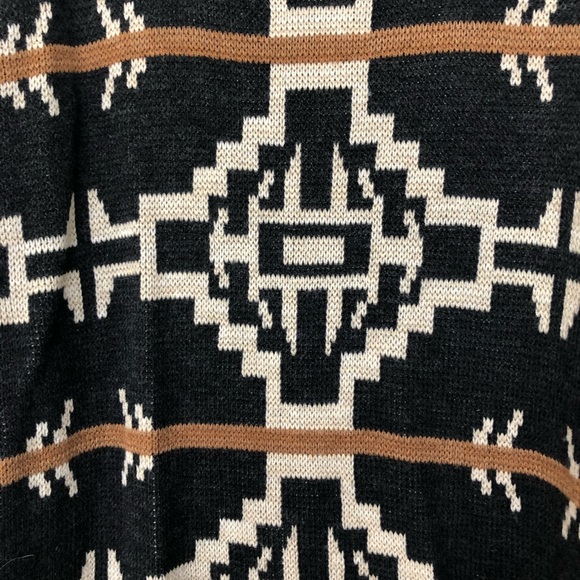 Geometric Sweater - Picture 2 of 2